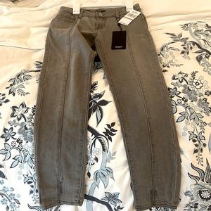Hudson brand new girls size 12 ash color skinny jeans